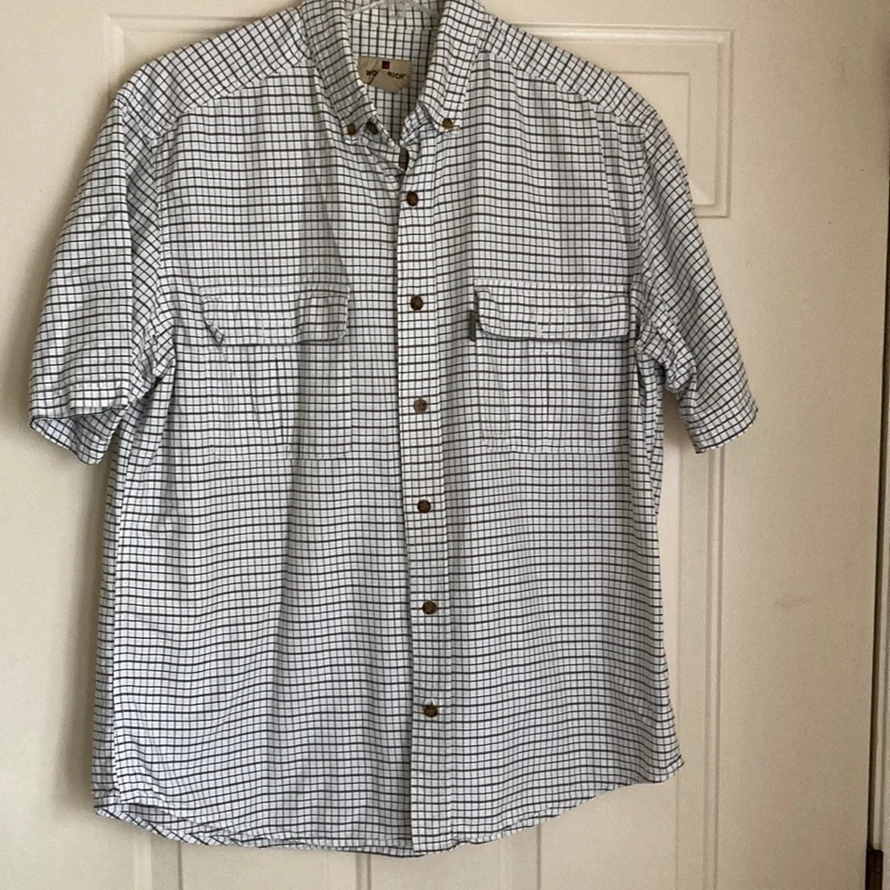 Woolrich 100% cotton men’s L plaid button down short sleeve shirt